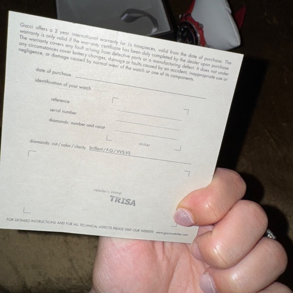 Gucci Swiss Dive Red Rubber Strap Watch - Picture 6 of 10